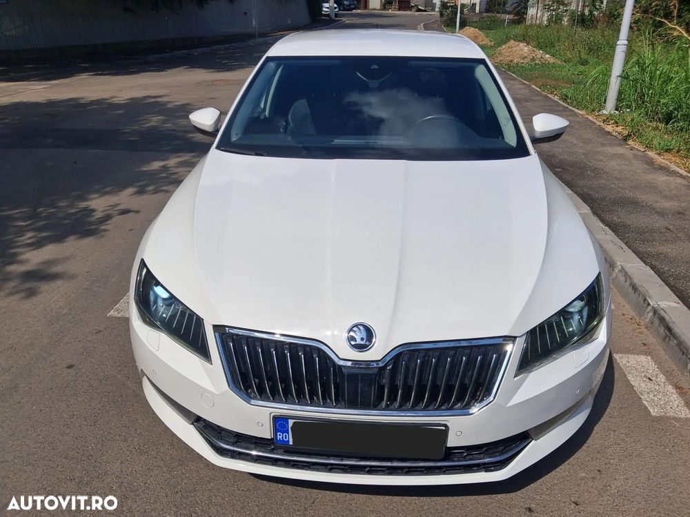 Skoda Superb 2.0 TDI Laurin & Klement - 1
