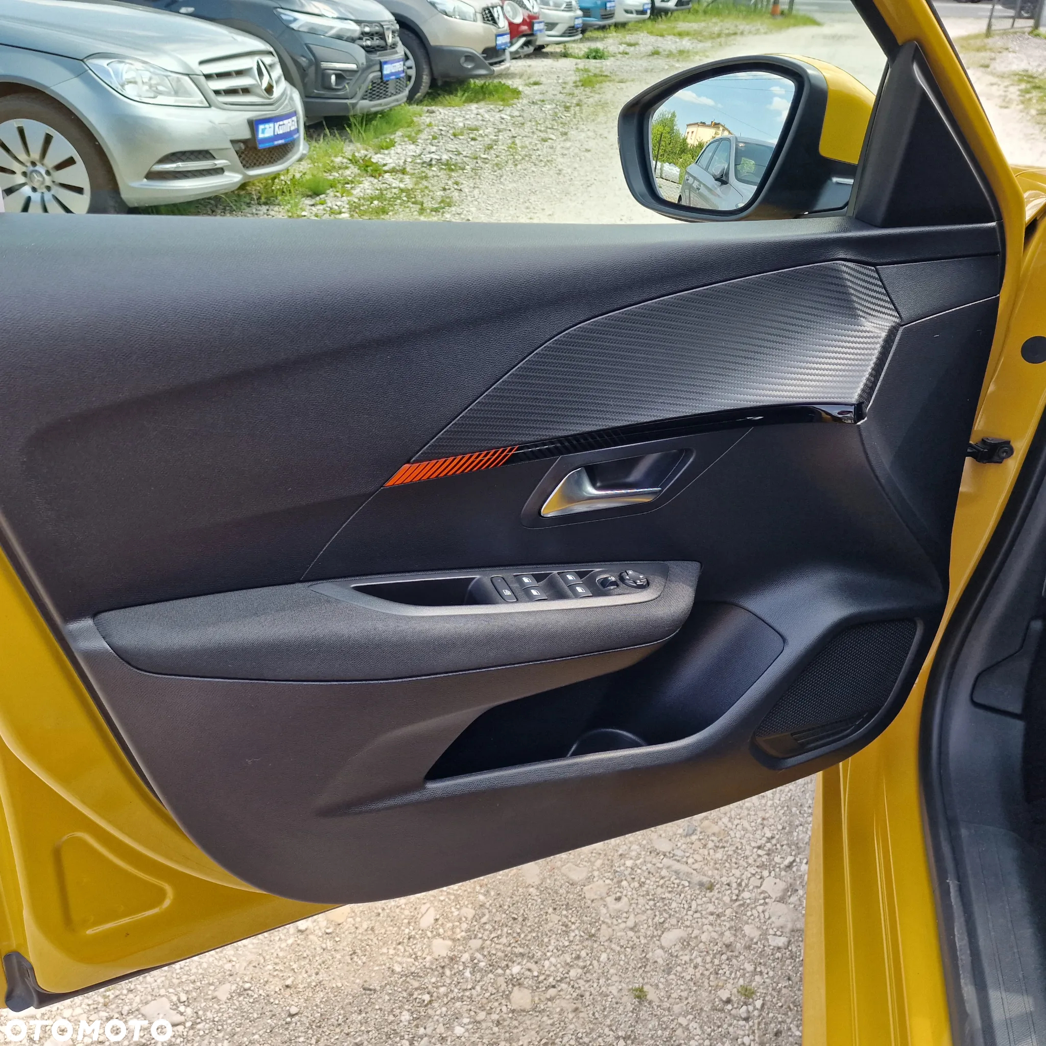 Peugeot 208 1.2 PureTech Allure S&S - 10