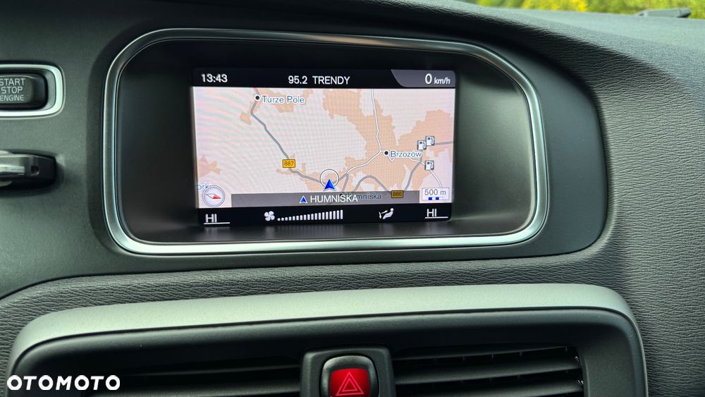 Volvo V40 D2 Kinetic - 28