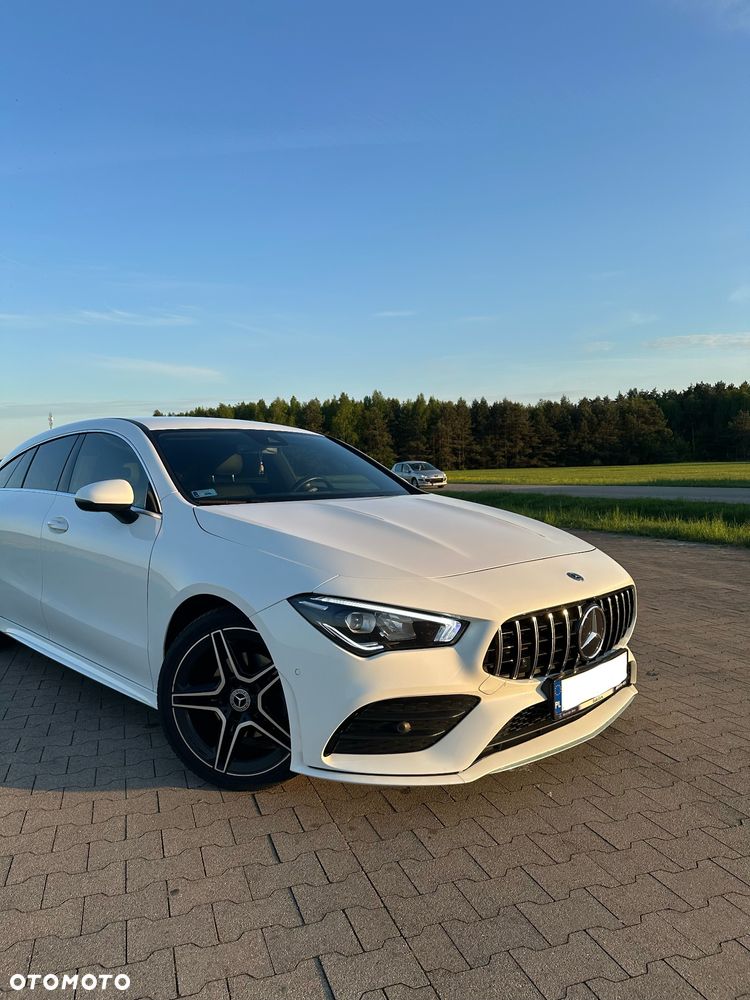 Mercedes-Benz CLA 180 7G-DCT AMG Line - 4