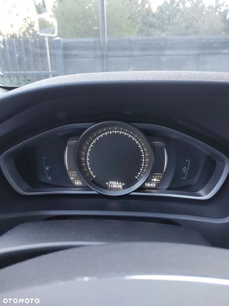 Volvo V40 D2 Drive-E Momentum - 7