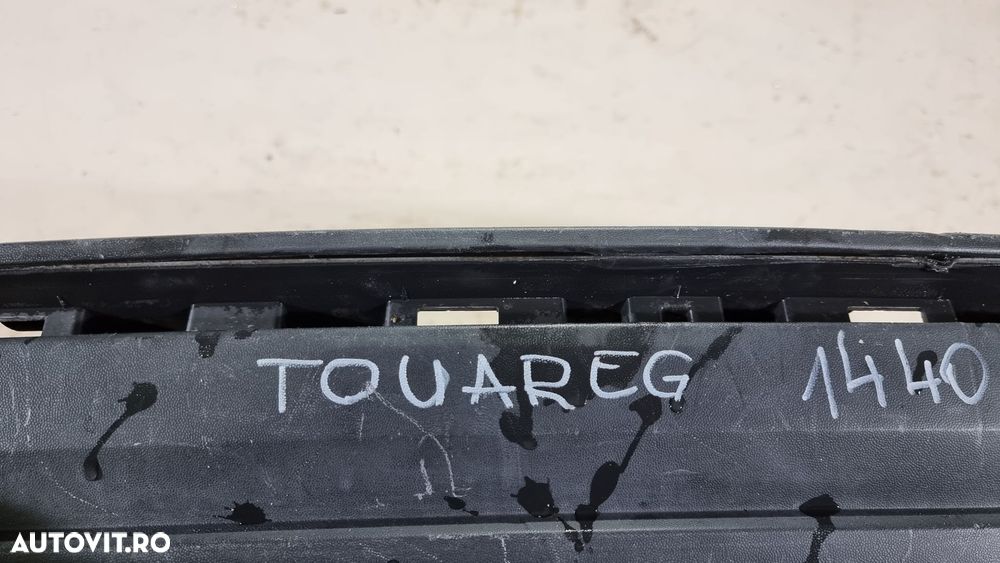 Spoiler inferior bara spate VW Touareg 2018, 2019, 2020, 2021, 2022, cod origine OE 760807568J - 4