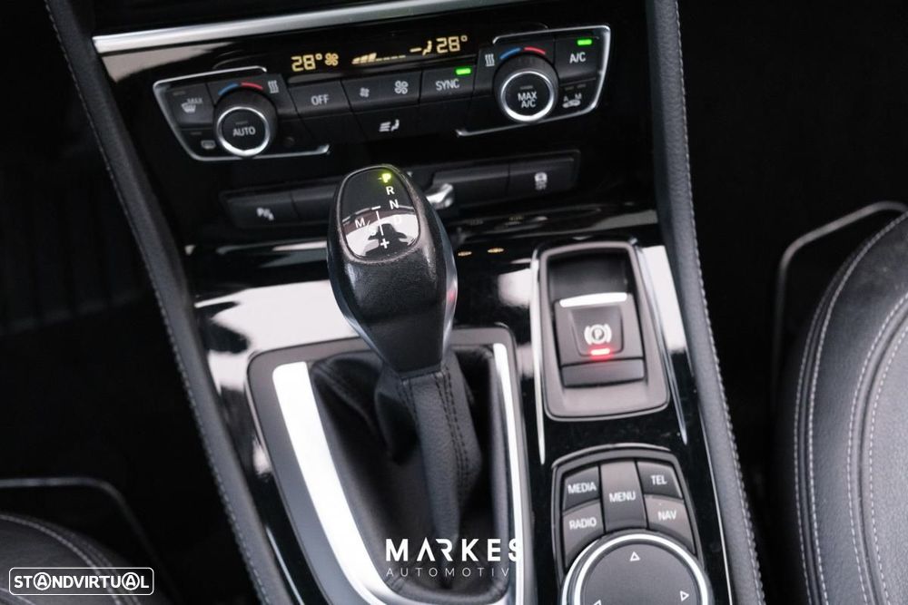 BMW 218 Active Tourer - 17