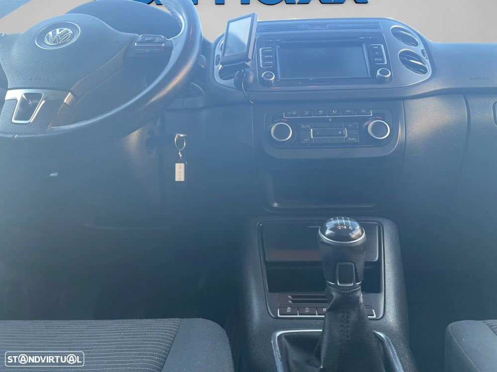 VW Tiguan 2.0 TDi Trend BlueMotion - 12