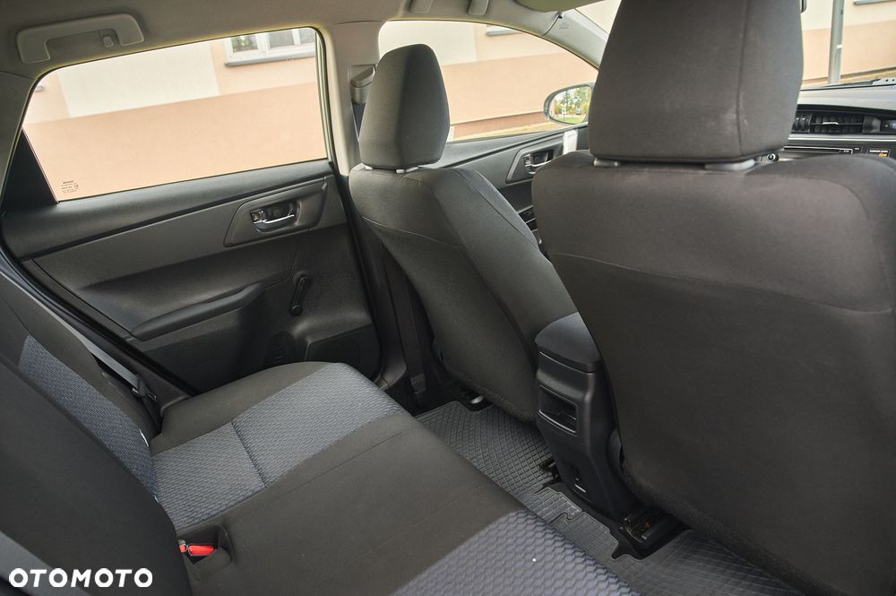 Toyota Auris 1.6 Dynamic - 33
