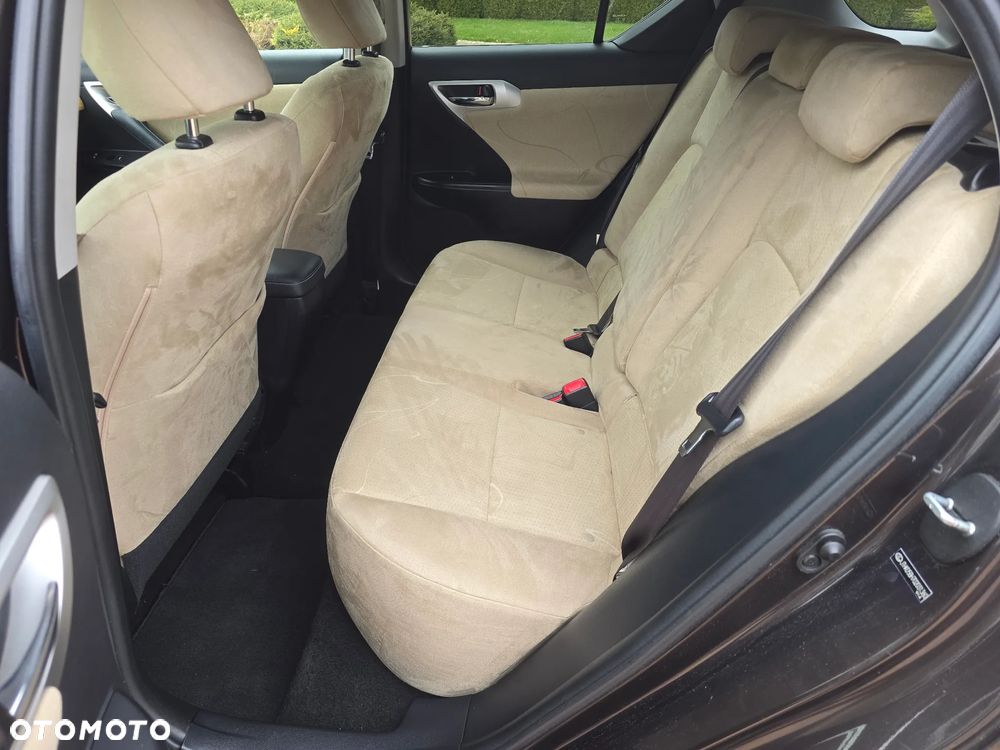 Lexus CT 200h Prestige - 23