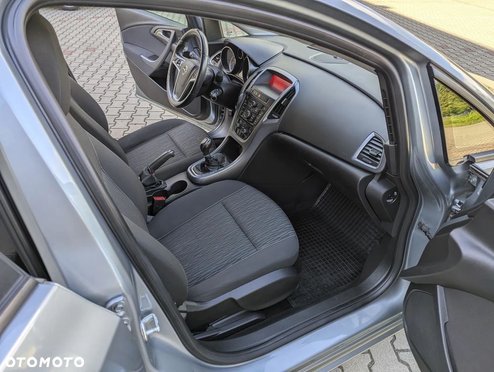Opel Astra 1.4 T Sport - 8