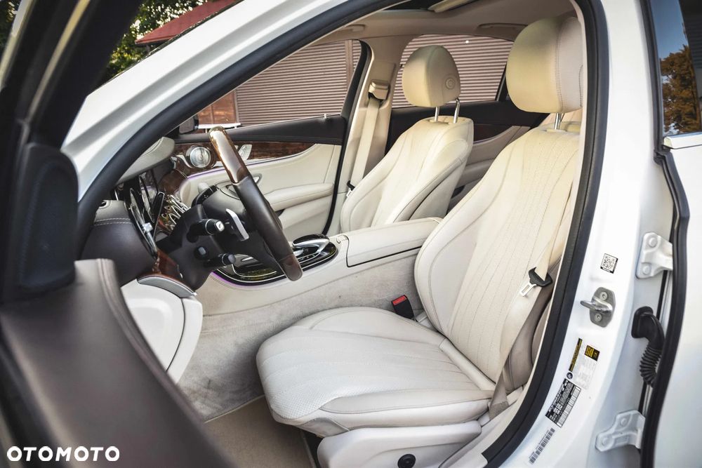 Mercedes-Benz Klasa E 300 9G-TRONIC Avantgarde - 6