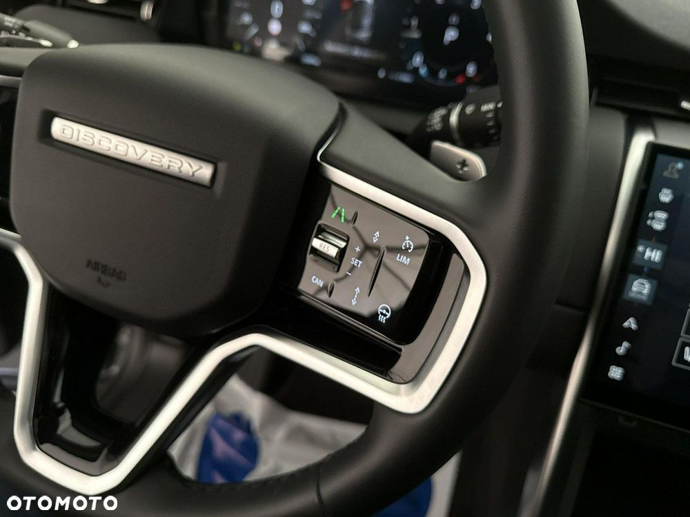 Land Rover Discovery Sport - 28