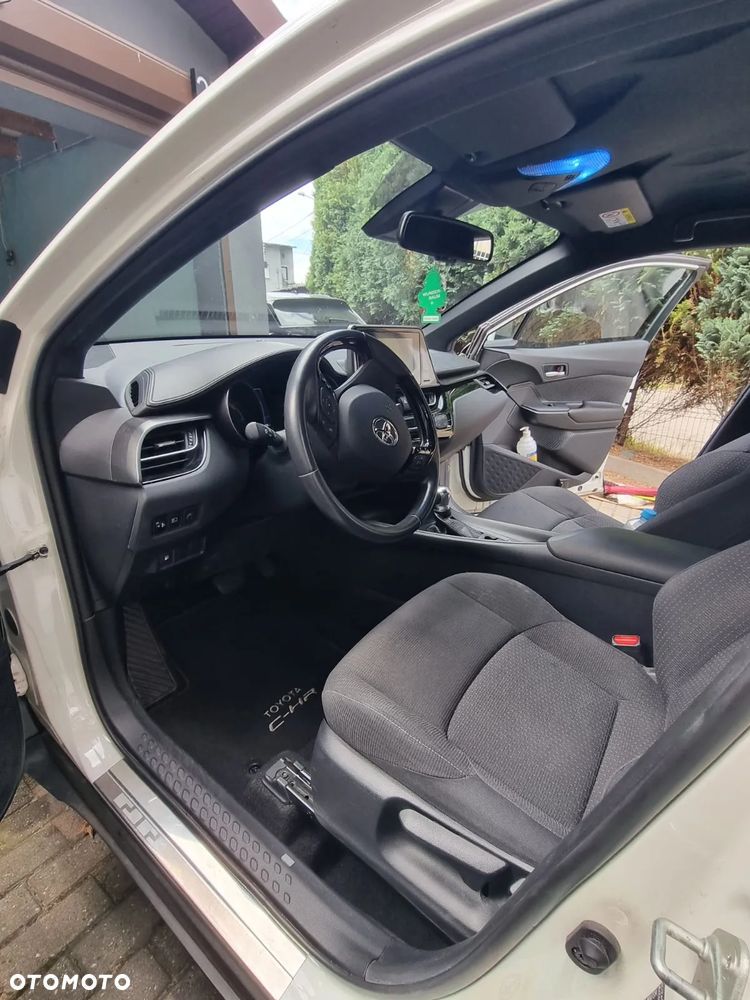 Toyota C-HR 1.8 Hybrid Premium - 13