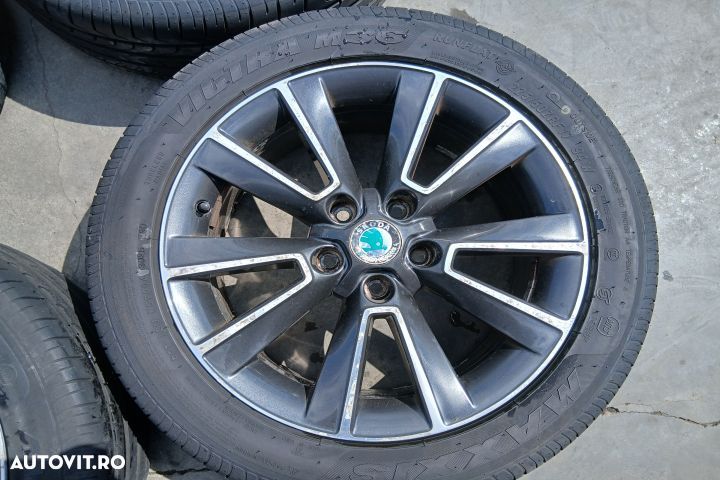 Jante aliaj cu anvelope 17 - set 5L0601025F 225/50 R17 7JX-17H2 ET45 - 6
