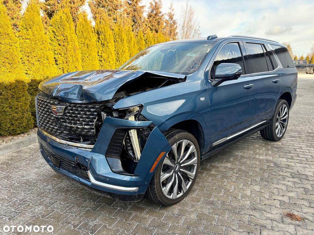 Cadillac Escalade - 3