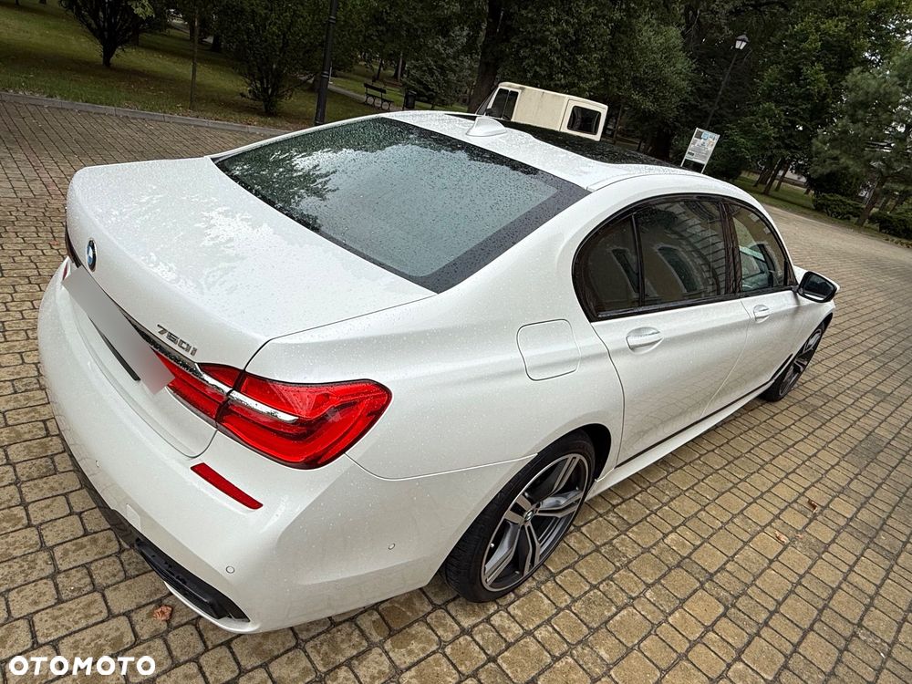 BMW Seria 7 750Li xDrive - 16