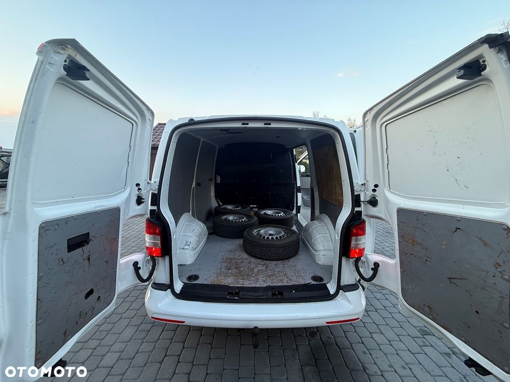 Volkswagen Transporter - 28