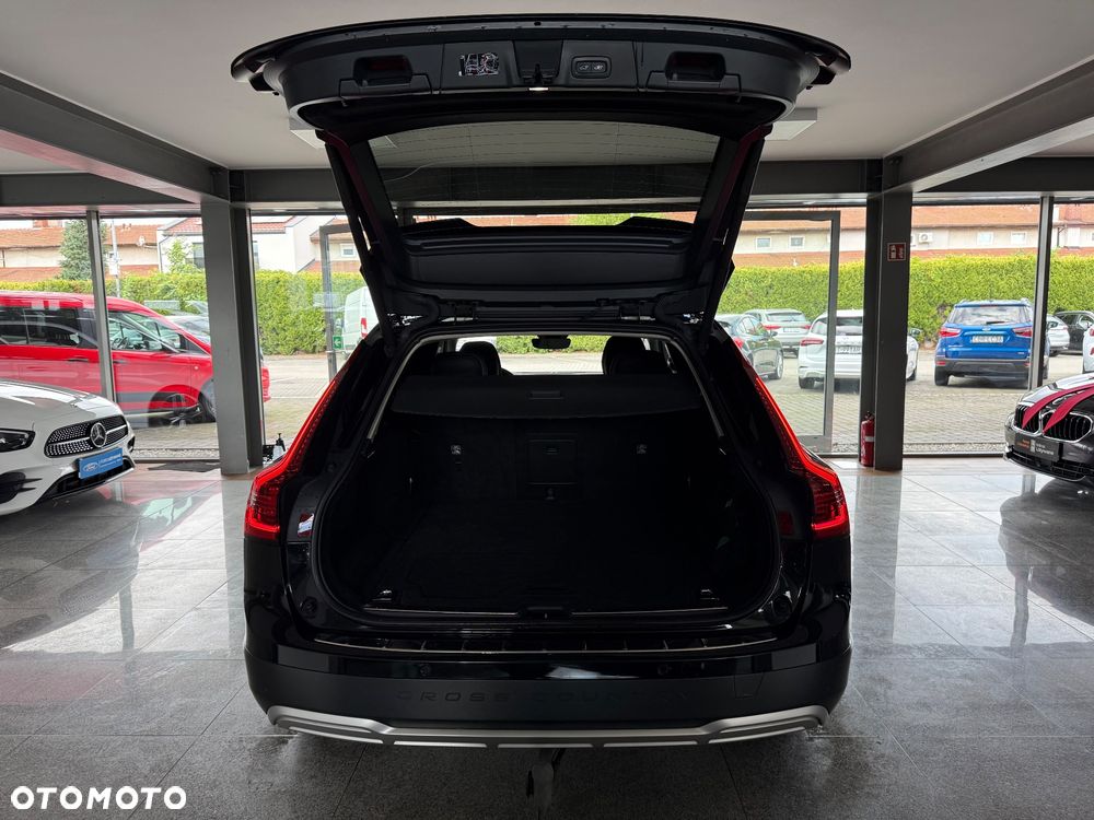 Volvo V90 Cross Country B4 D AWD Plus - 10