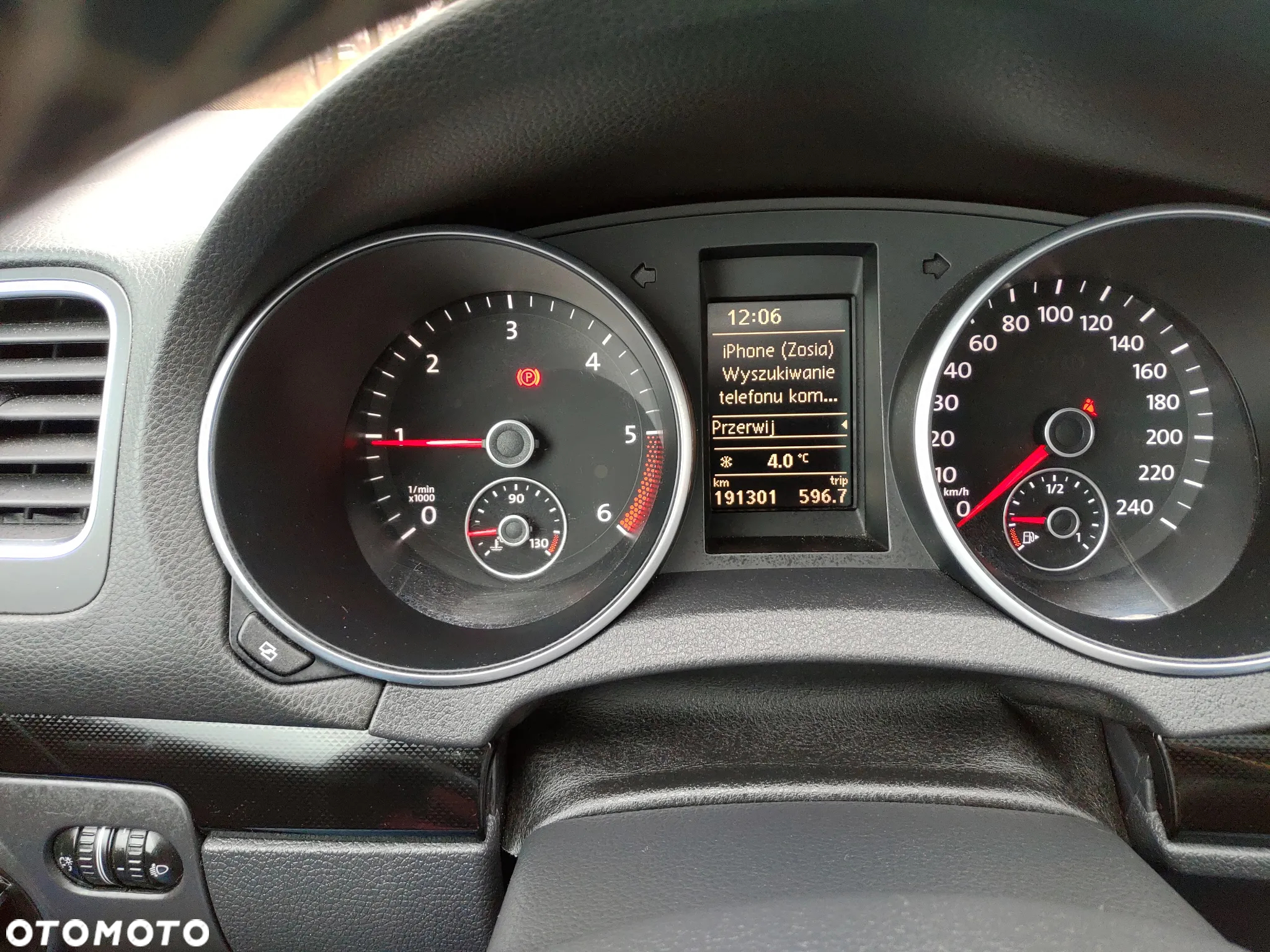 Volkswagen Golf 1.6 TDI DPF BlueMotion Technology Comfortline - 16