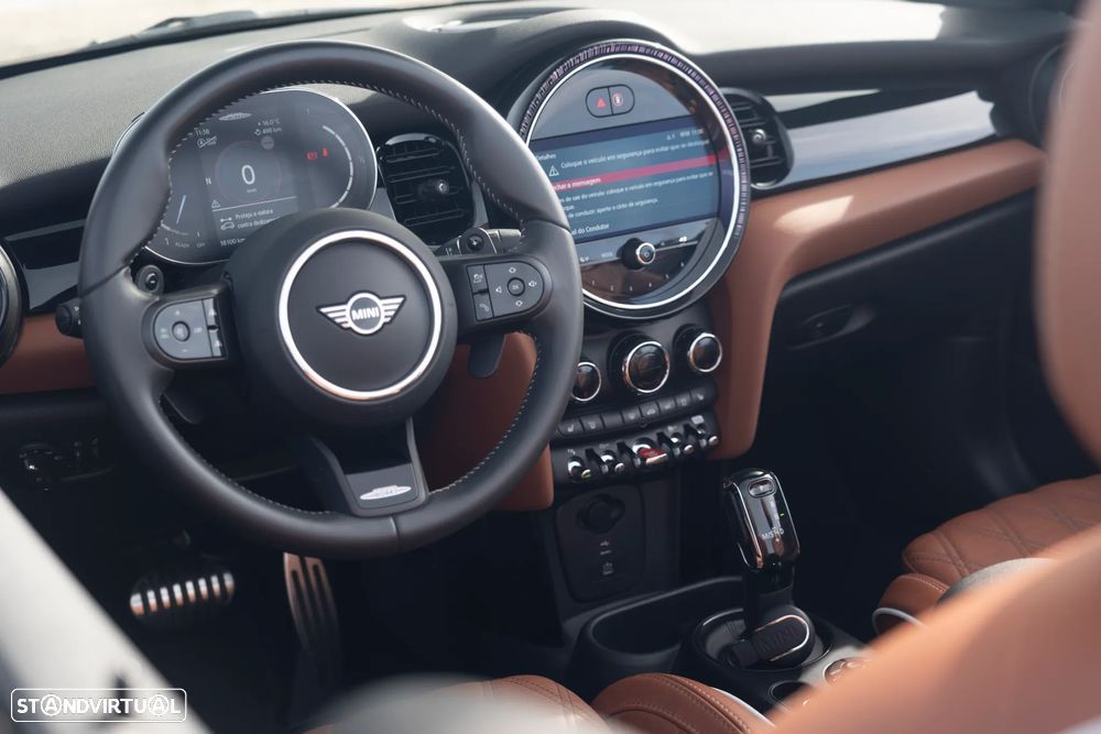 MINI Cabrio John Cooper Works Premium Essential Auto - 11