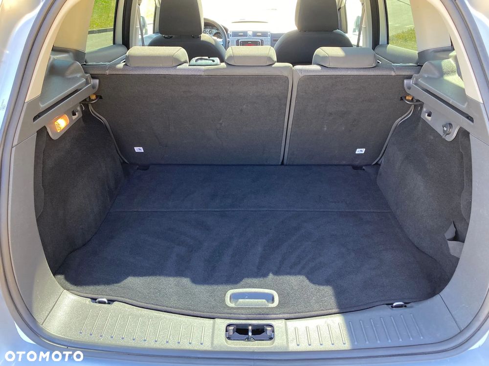 Ford Kuga 2.0 TDCi 4x4 Titanium - 28