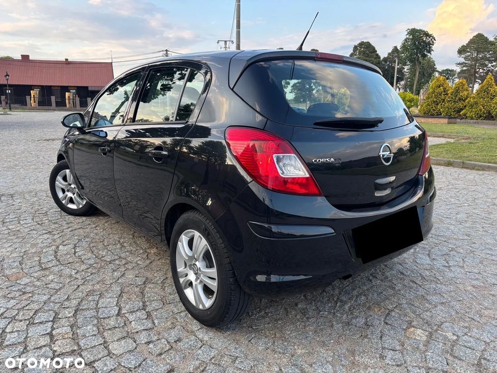 Opel Corsa 2012 photo 3