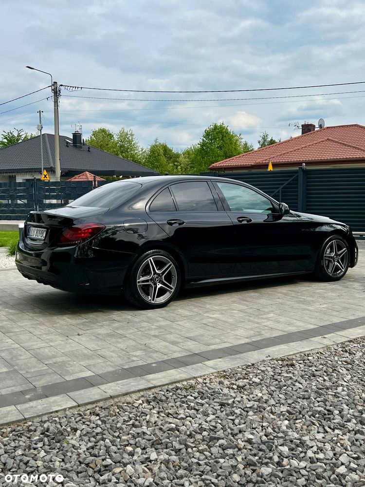 Mercedes-Benz Klasa C 200 d 9G-TRONIC AMG Line - 11