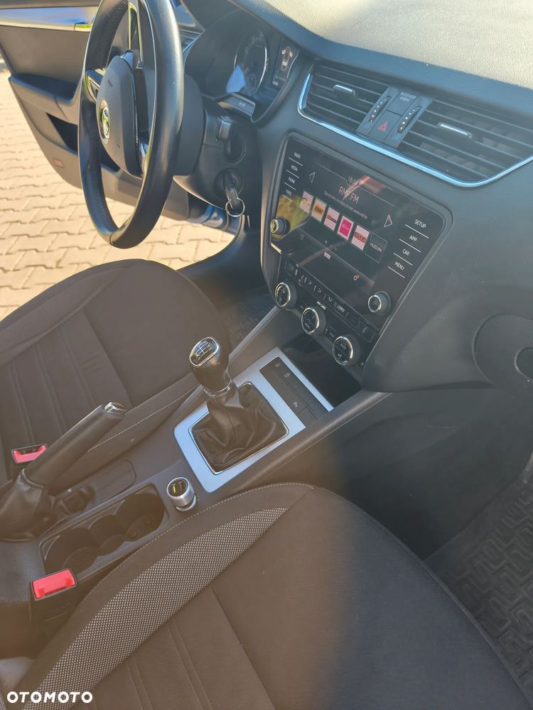 Skoda Octavia 1.4 TSI Ambition - 8