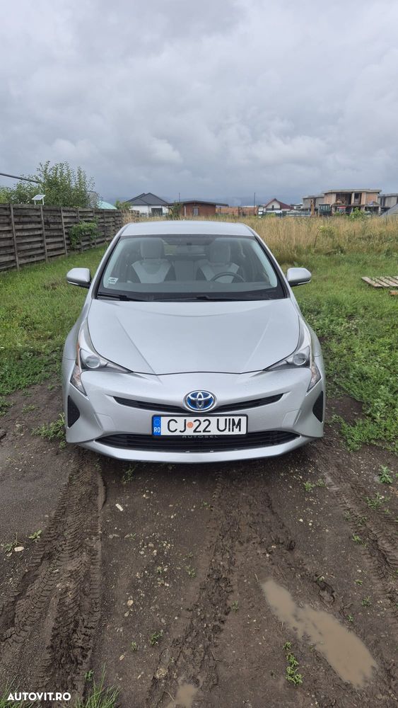 Toyota Prius Hybrid - 1