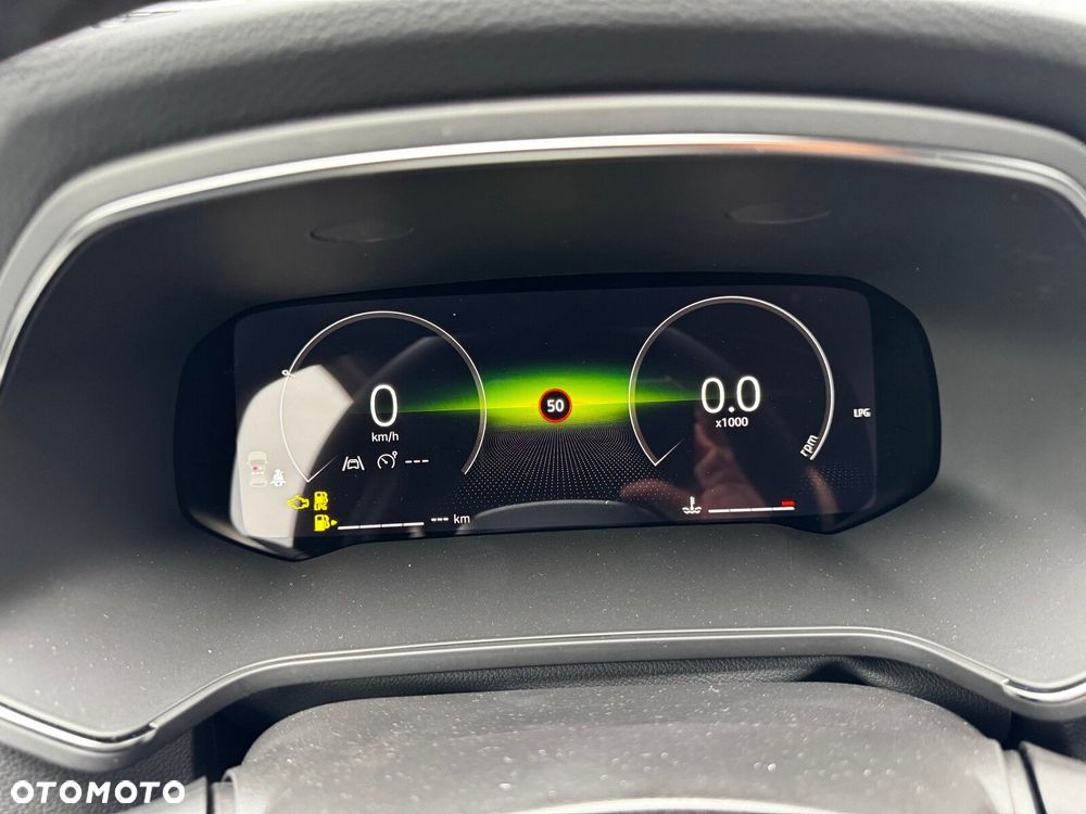 Renault Captur - 16