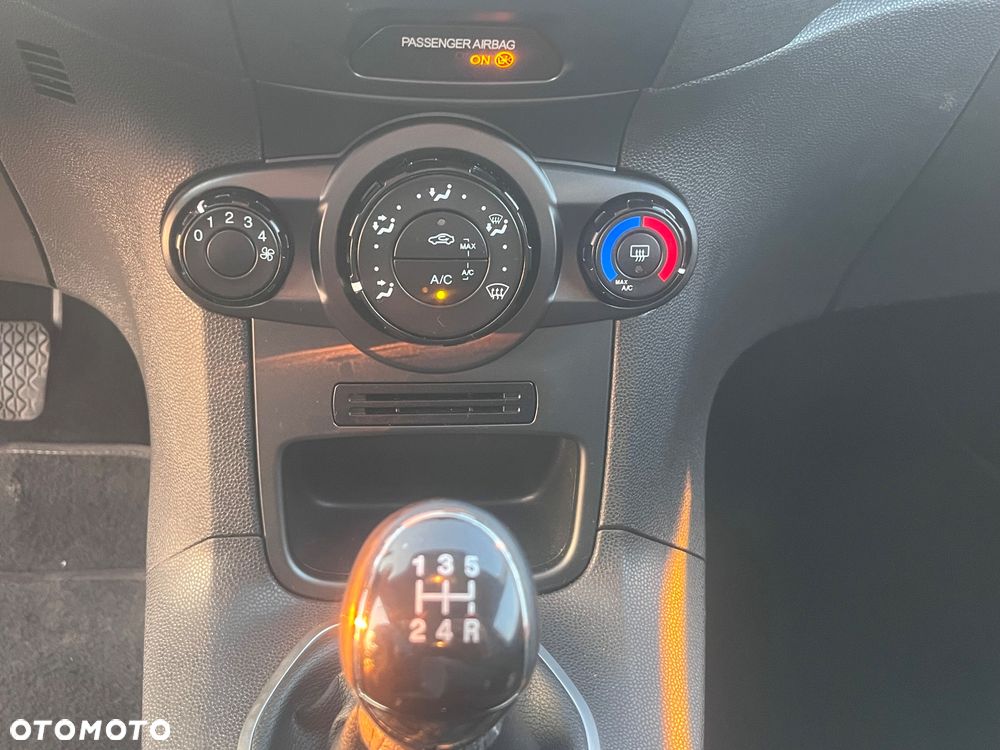 Ford Fiesta - 13