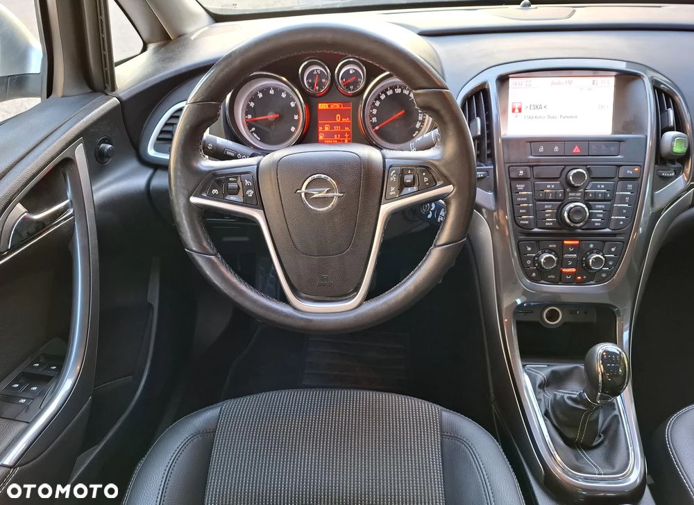 Opel Astra 1.4 Turbo Cosmo - 18