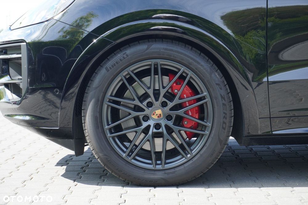 Porsche Cayenne GTS - 4
