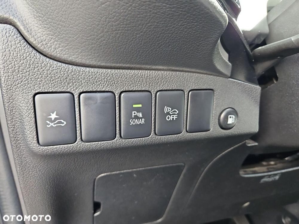 Mitsubishi Outlander - 17