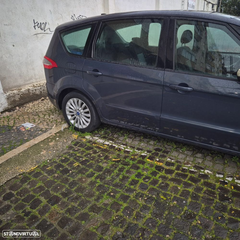 Ford S-Max 2.0 TDCi Titanium 7L - 21
