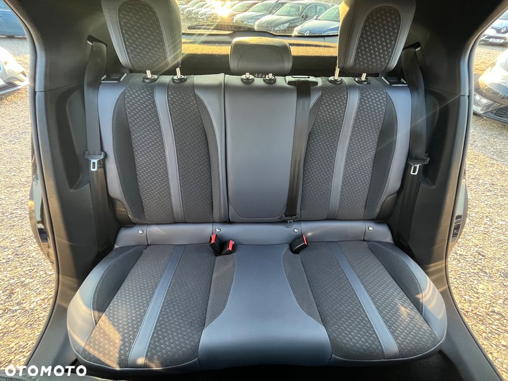 Peugeot 2008 PureTech 130 EAT8 Allure Pack - 29