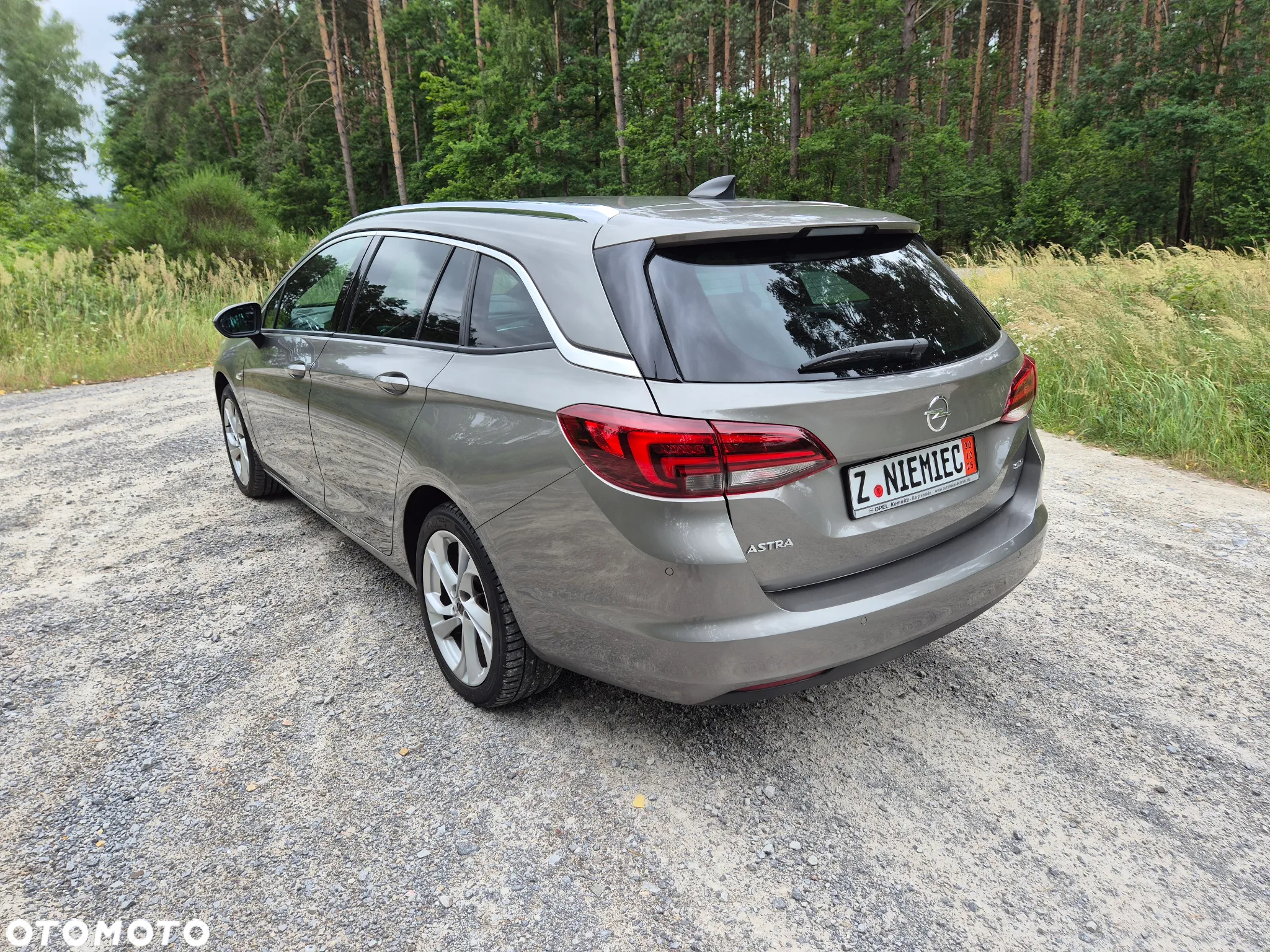 Opel Astra V 1.6 CDTI Essentia S&S - 8