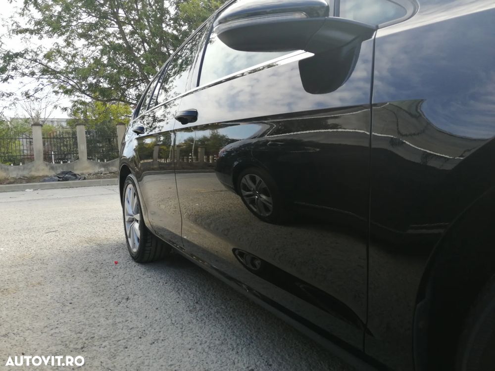 Volkswagen Golf - 6