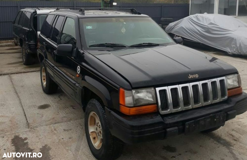 Dezmembrez Jeep Grand Cherokee ZJ 5.2v84.0 benzina,2,5d - 12