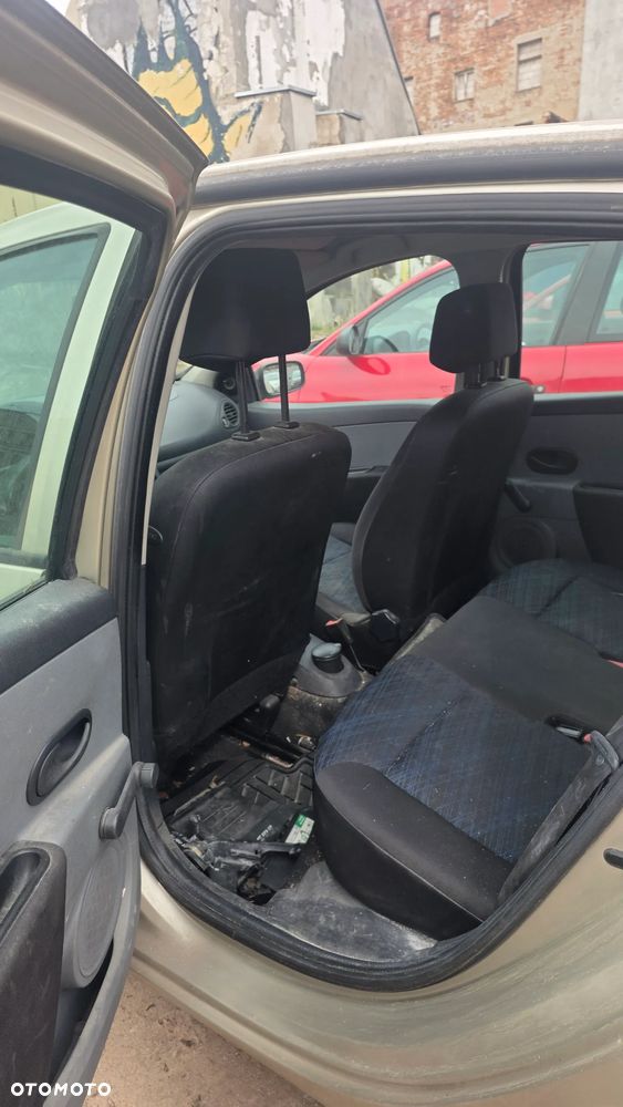 Renault Clio 1.2 16V Rip Curl - 7