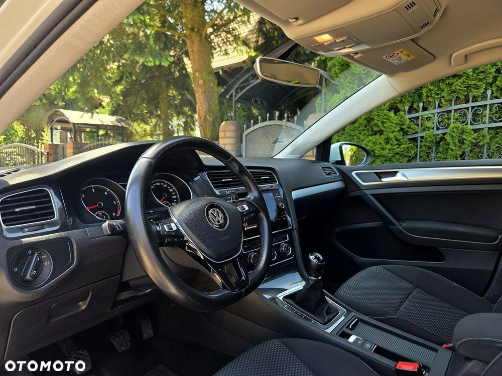 Volkswagen Golf 1.6 TDI BMT Comfortline - 9