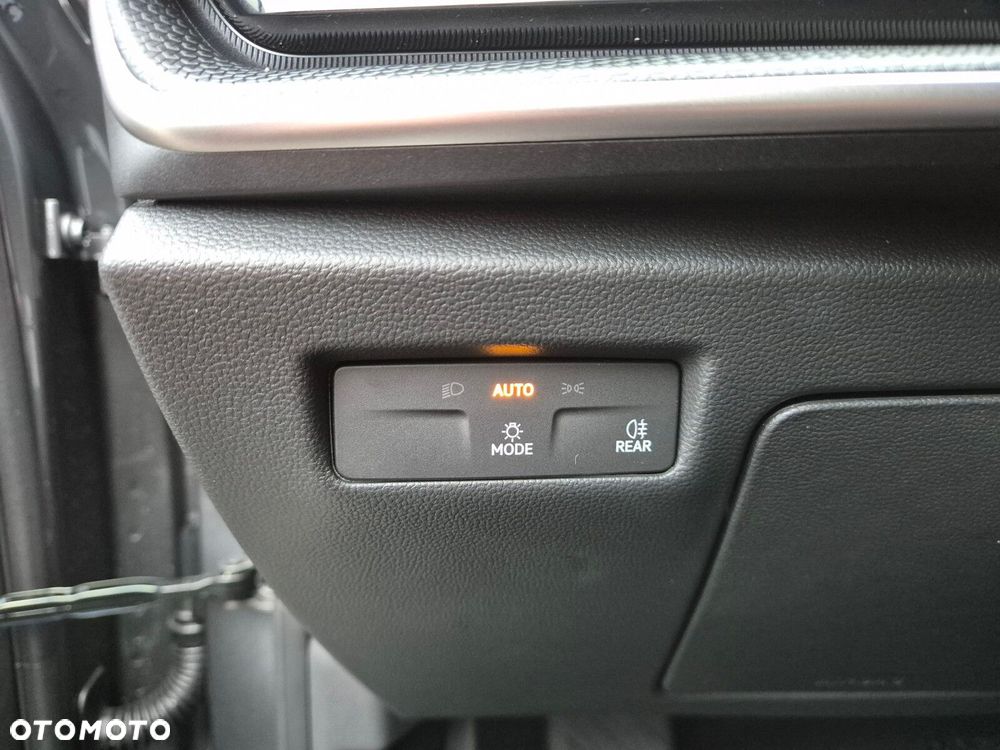 Skoda Superb 1.5 TSI Style DSG - 21