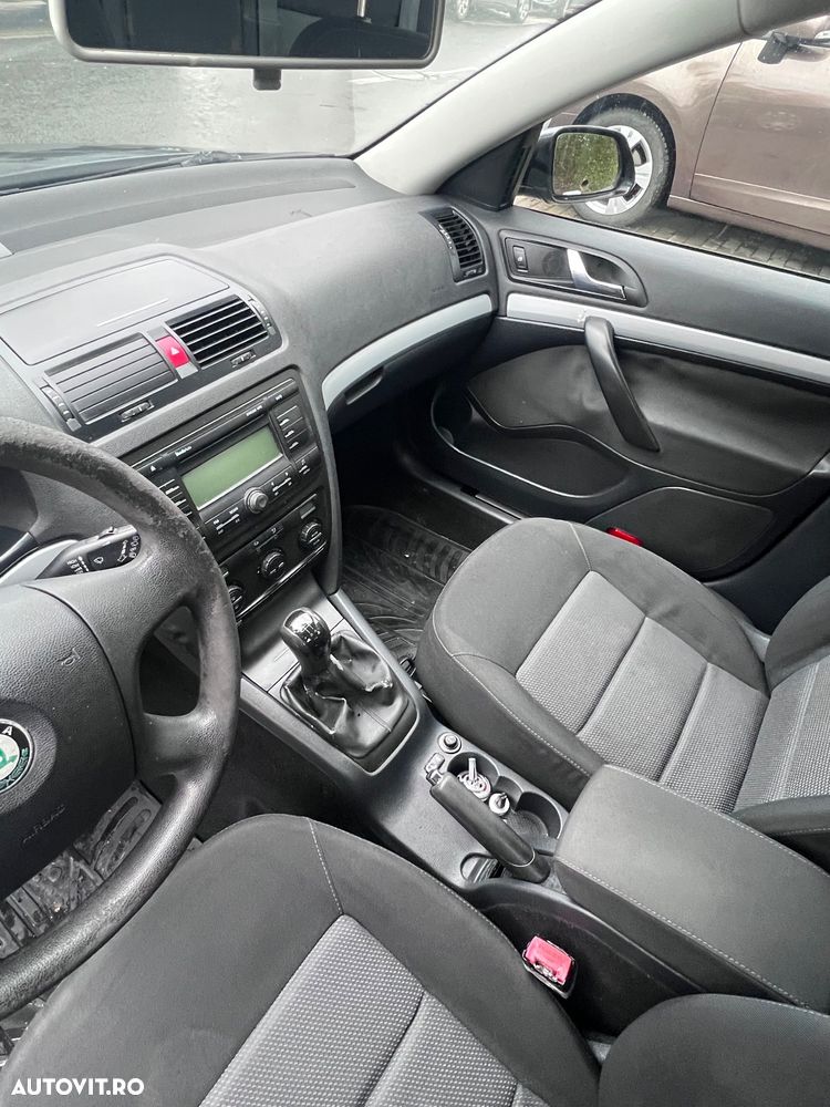 Skoda Octavia 1.6 Classic - 2