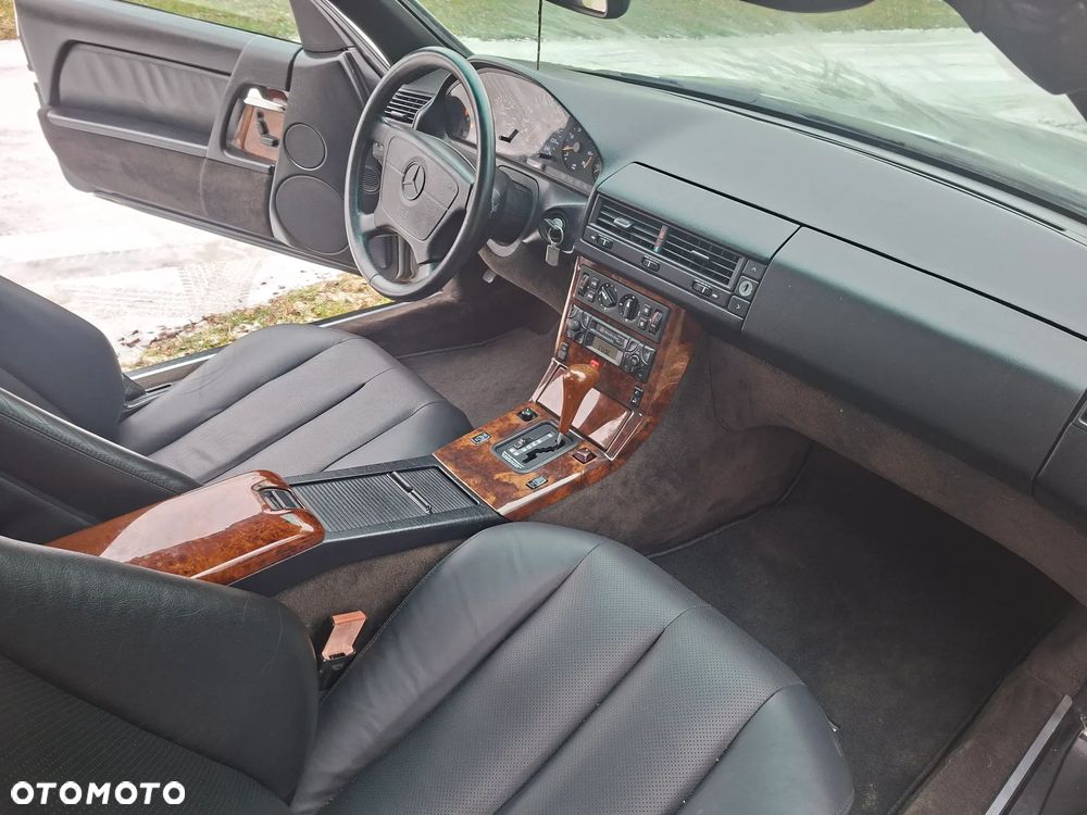 Mercedes-Benz SL - 29