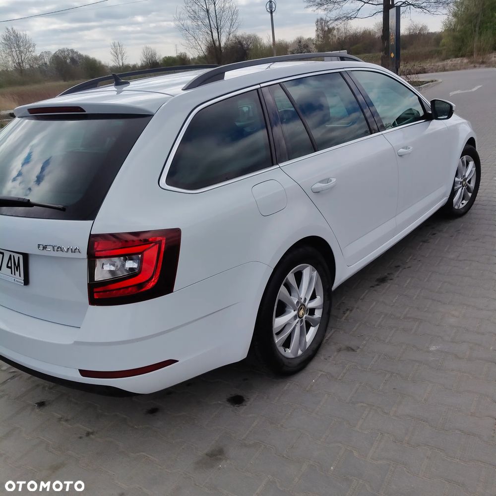 Skoda Octavia 1.5 TSI ACT Style DSG - 5