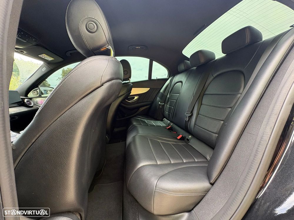 Mercedes-Benz C 300 h - 22