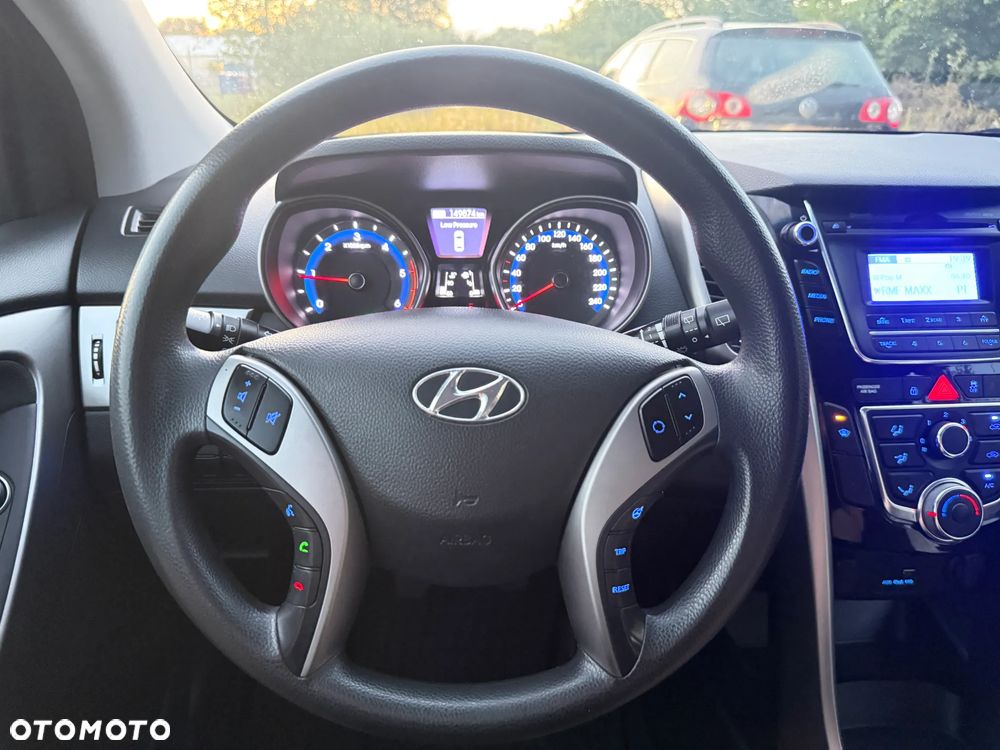 Hyundai i30 - 19