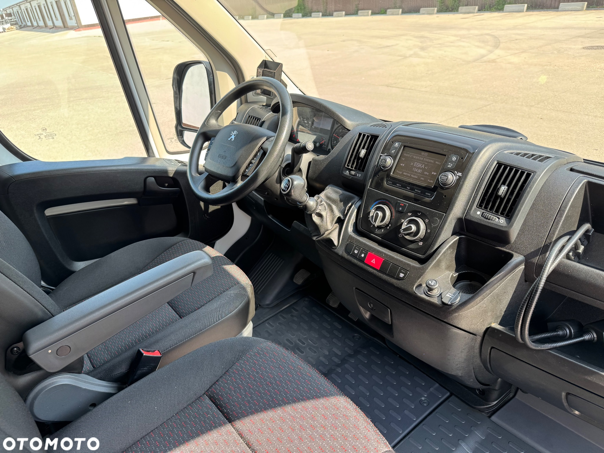 Peugeot Boxer L3H2 2.2 BLUEHDI - 10