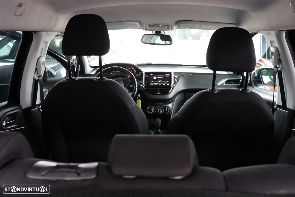 Peugeot 2008 1.2 PureTech Style - 16