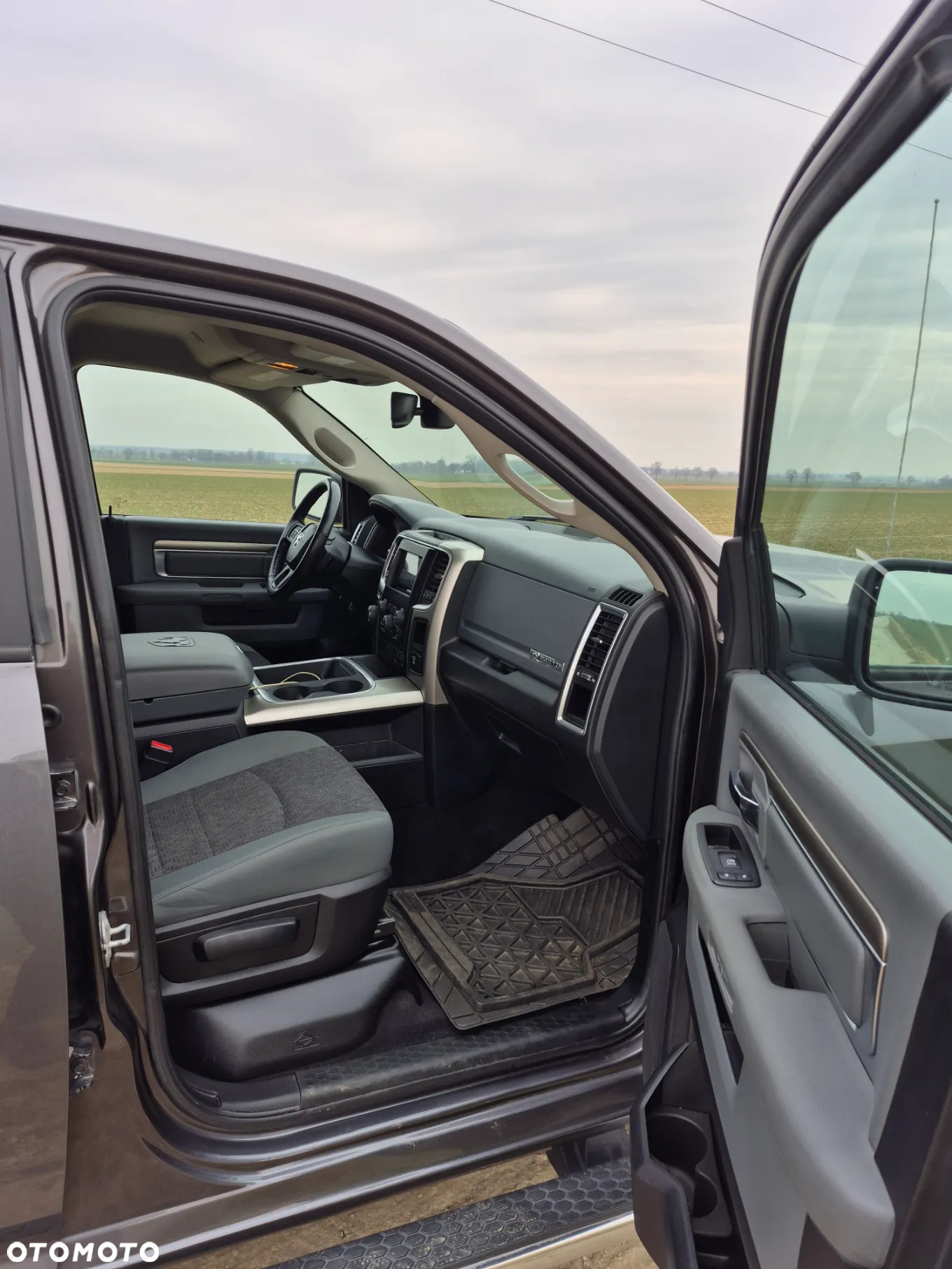 Dodge RAM 1500 5.7 4x4 - 10