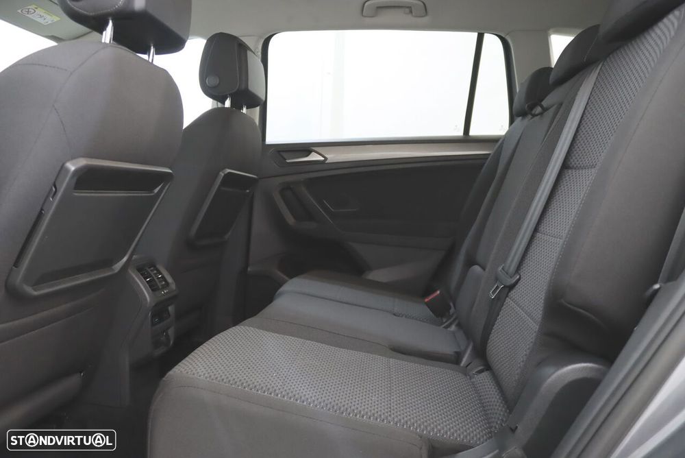 VW Tiguan Allspace 2.0 TDI Confortline DSG - 9