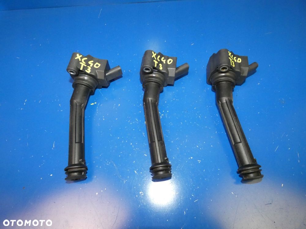 VOLVO XC40 1.5 T3 TURBO CEWKA ZAPŁONOWA CEWKI - 1