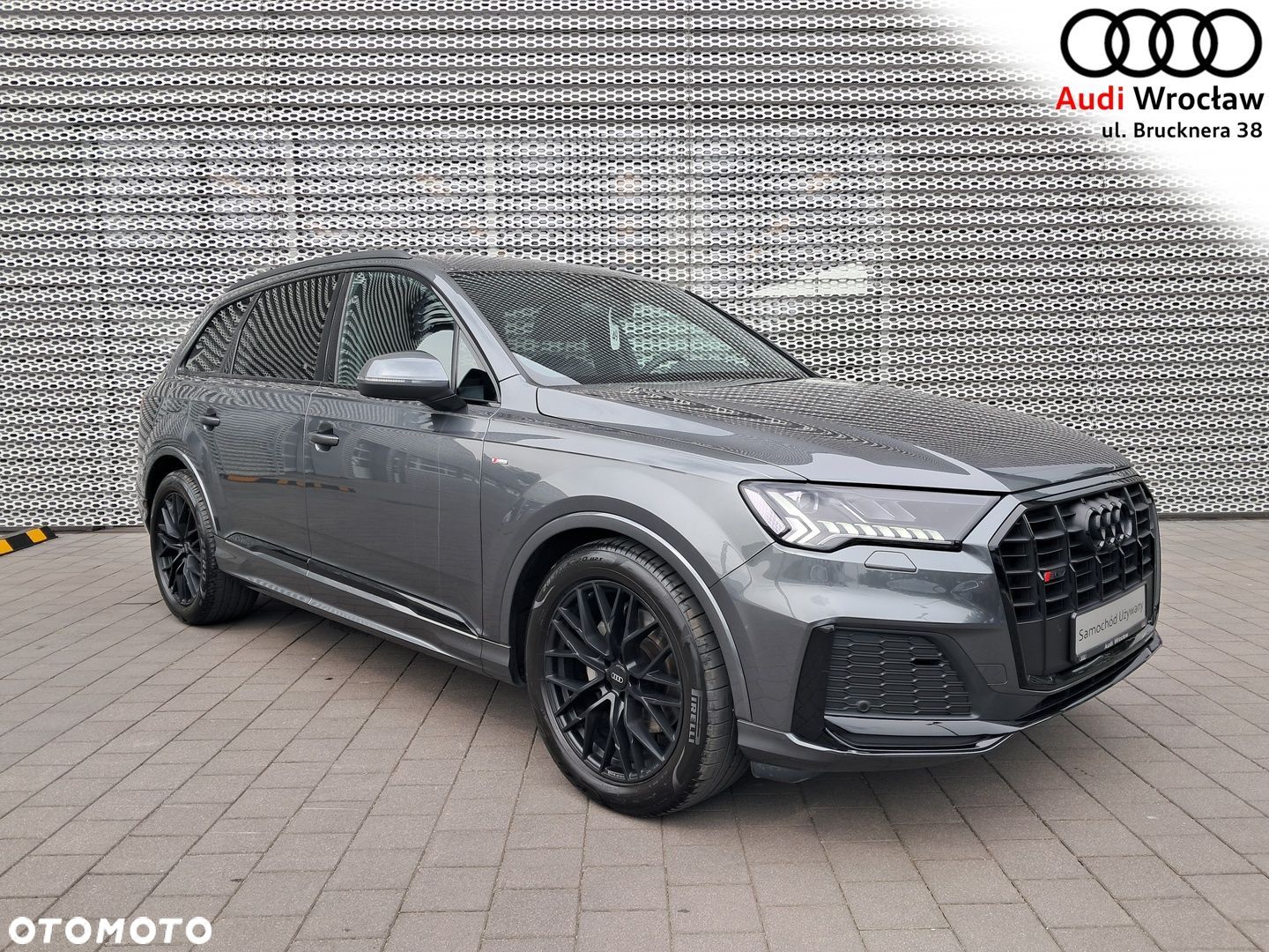 Audi Q7 - 1